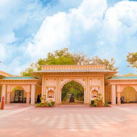 Hotel Club Mahindra Bharatpur Zewnętrze zdjęcie