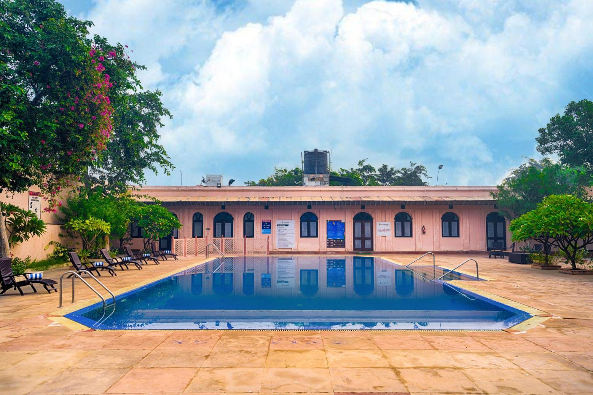 Hotel Club Mahindra Bharatpur Zewnętrze zdjęcie