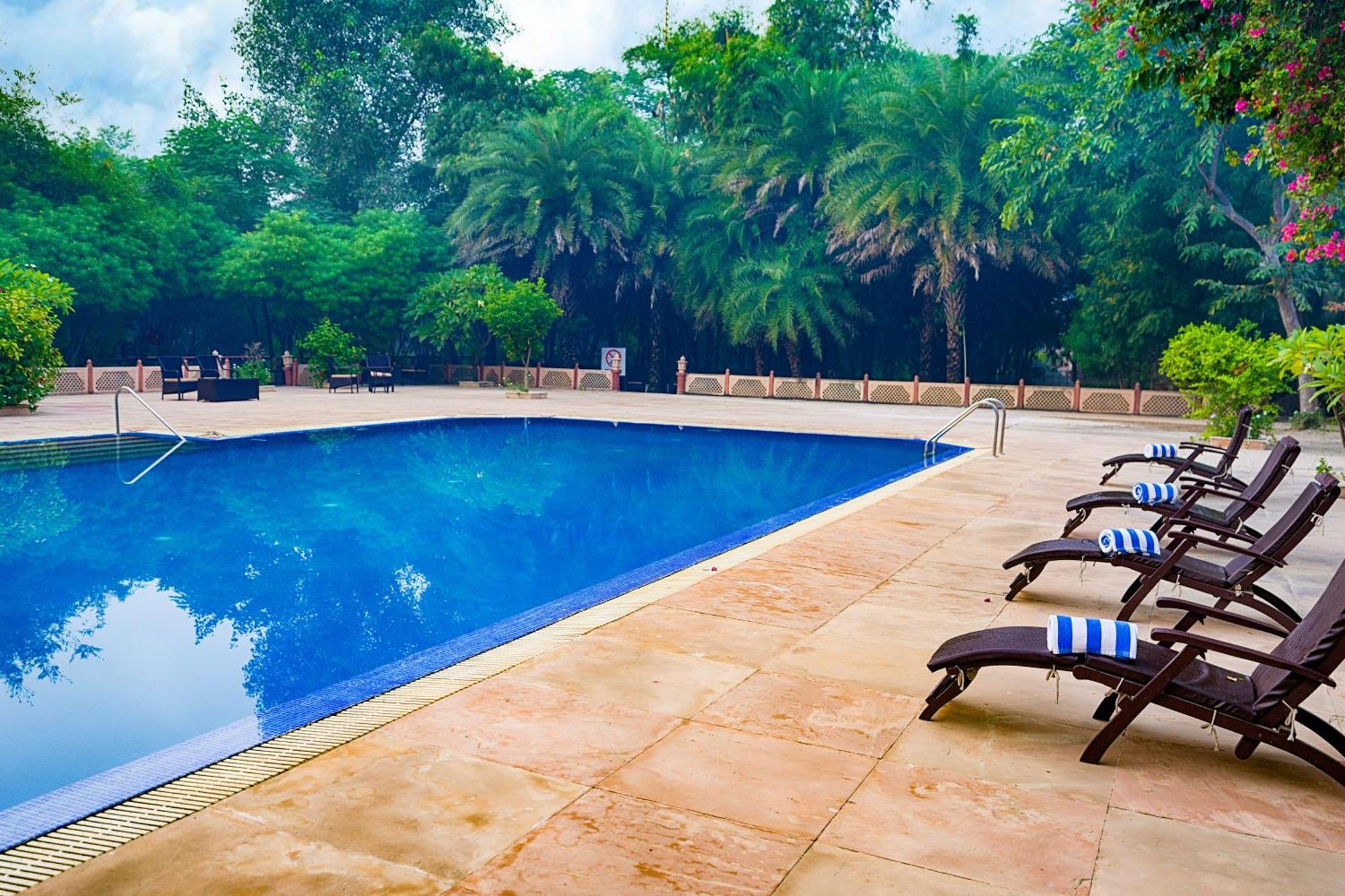Hotel Club Mahindra Bharatpur Zewnętrze zdjęcie