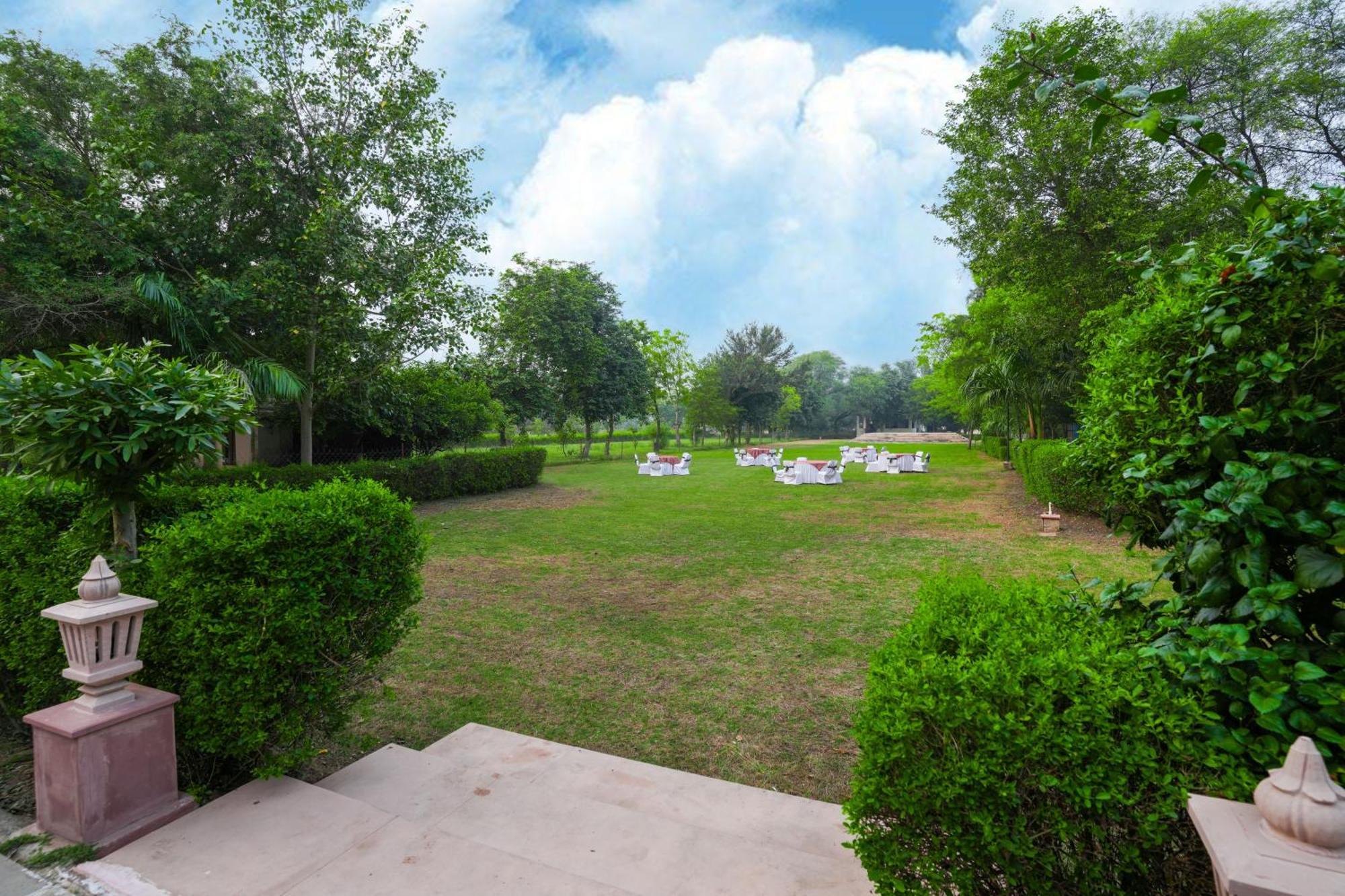 Hotel Club Mahindra Bharatpur Zewnętrze zdjęcie
