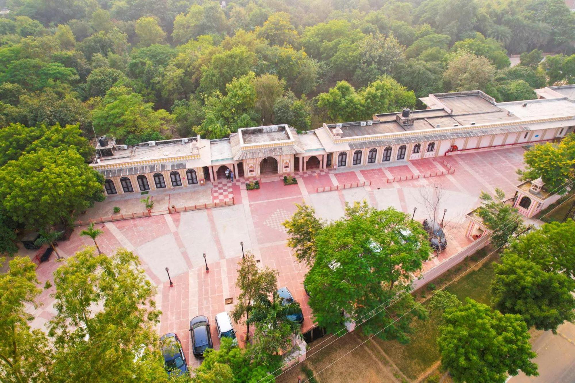 Hotel Club Mahindra Bharatpur Zewnętrze zdjęcie